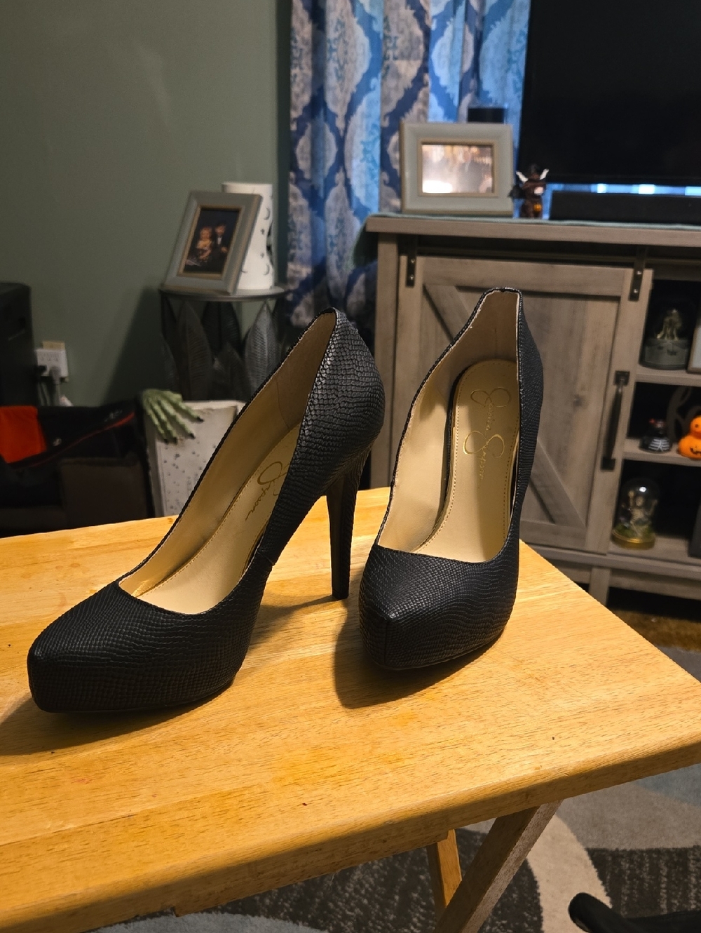 Jessica Simpson Black Textured Platform High Heel Pumps